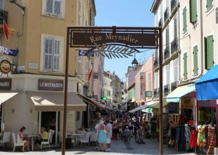 Close To Congress Palace, Croisette, Beaches Cannes